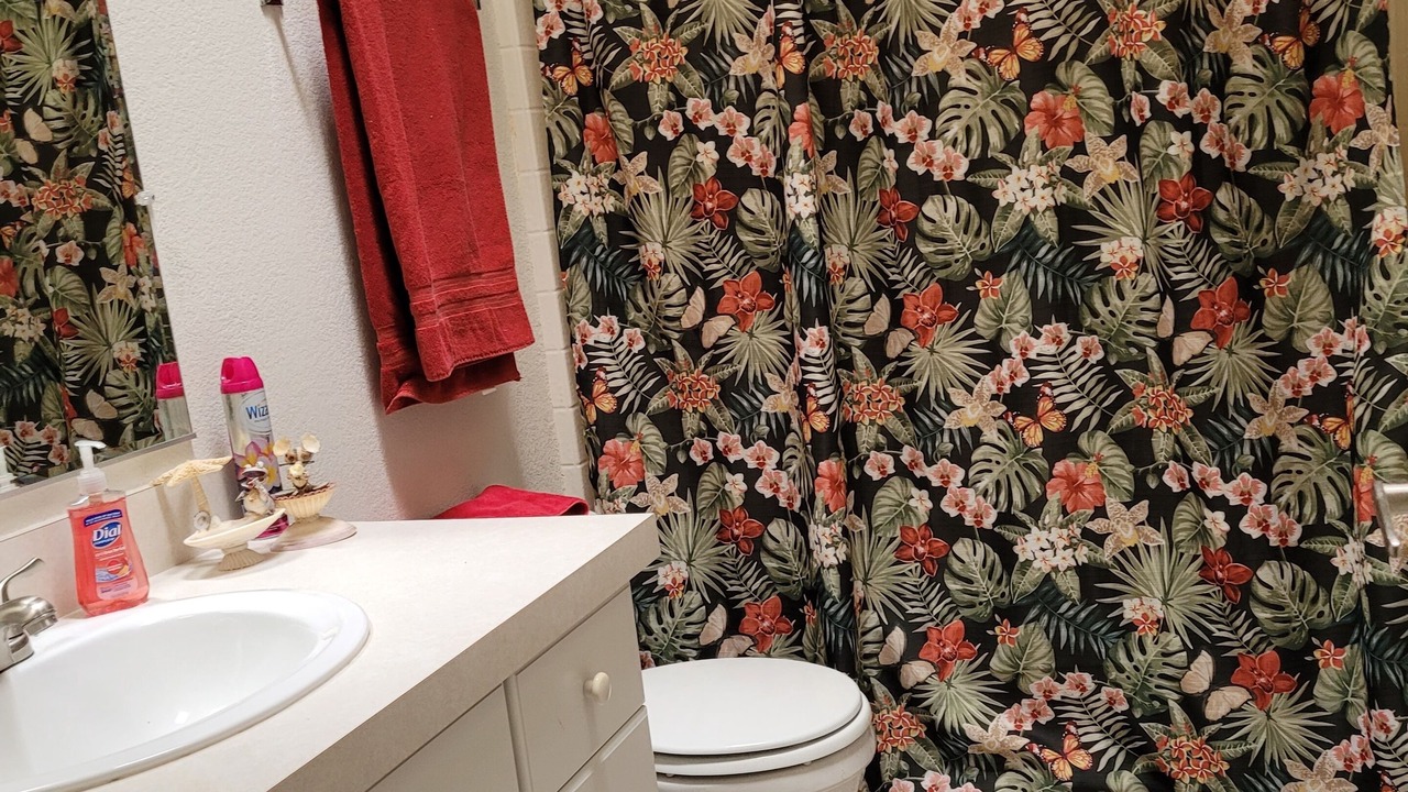 Photo of Bathroom in Holiday Shores