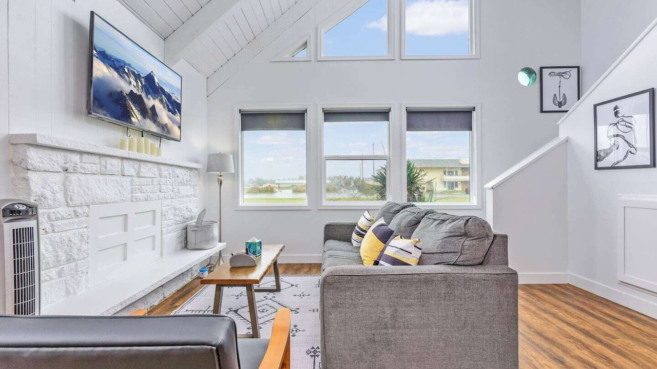 Photo of Livingroom in Ocean Shores