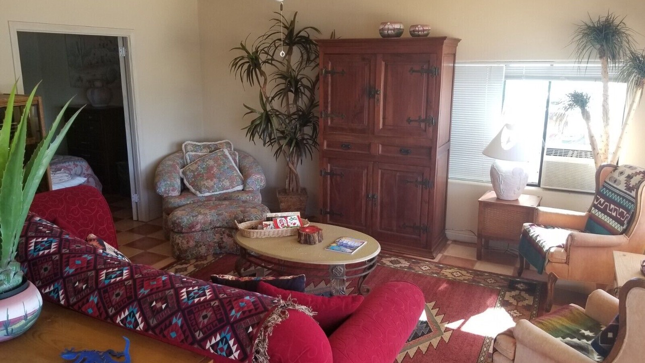 Photo of Livingroom in Parker Strip