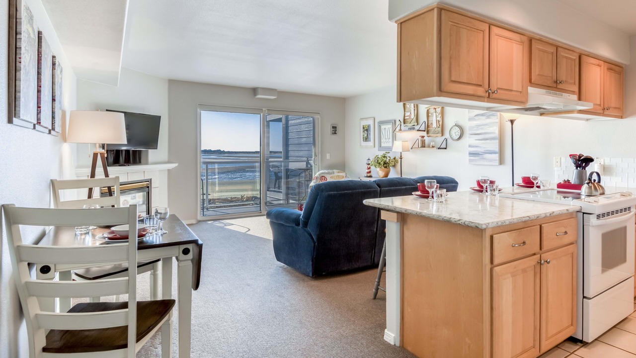 Photo of Livingroom in Lincoln City