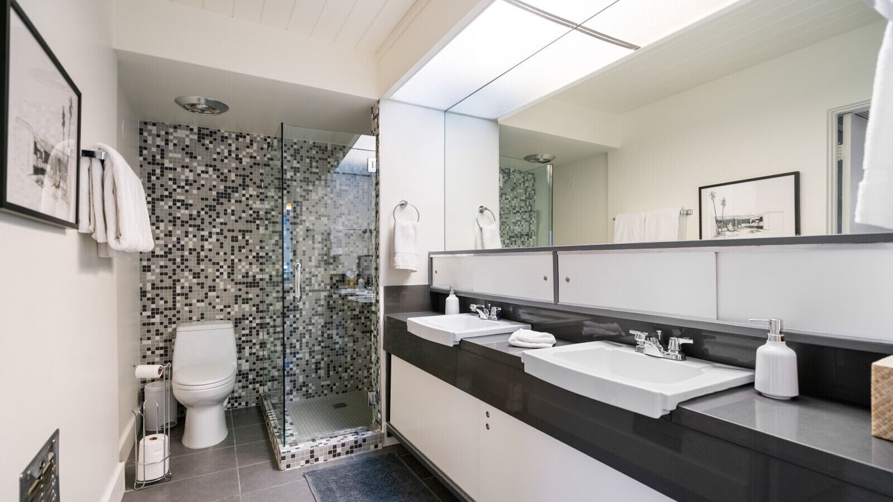 Photo of Bathroom in Twin Palms