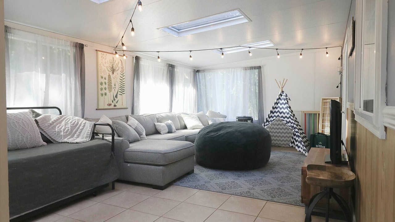 Photo of Livingroom in Port Angeles East
