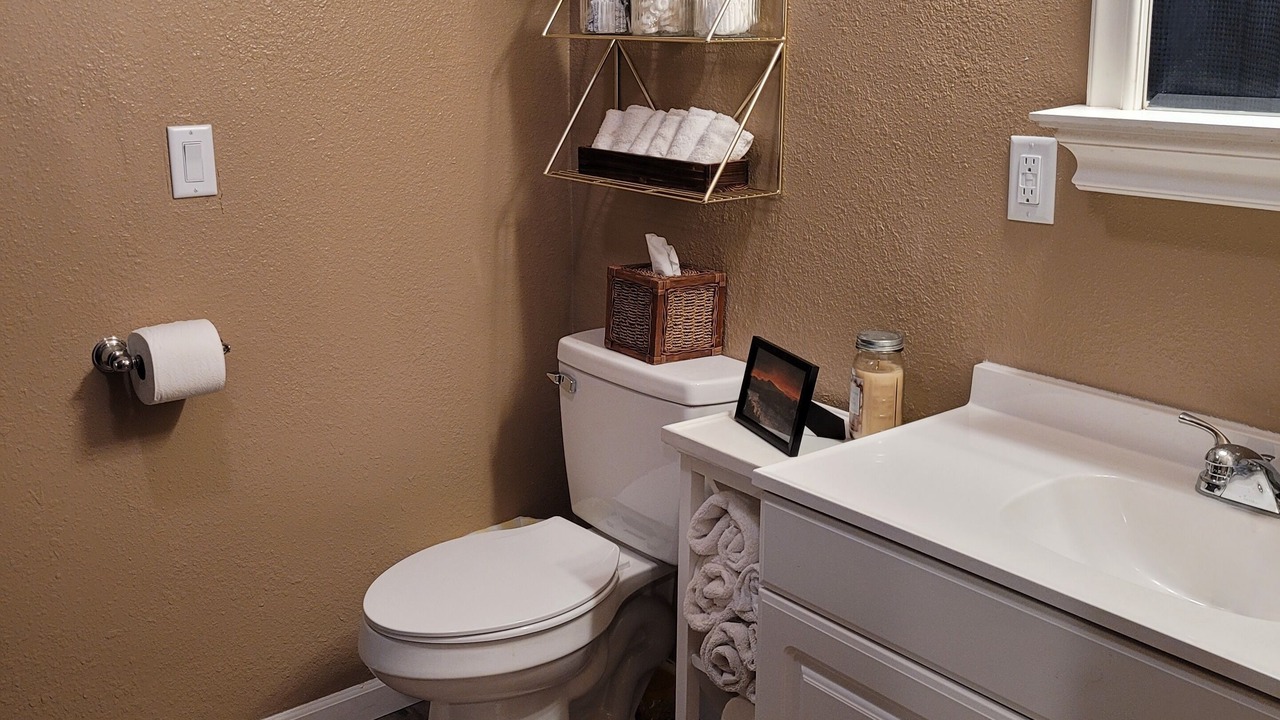 Photo of Bathroom in Moovalya Keys