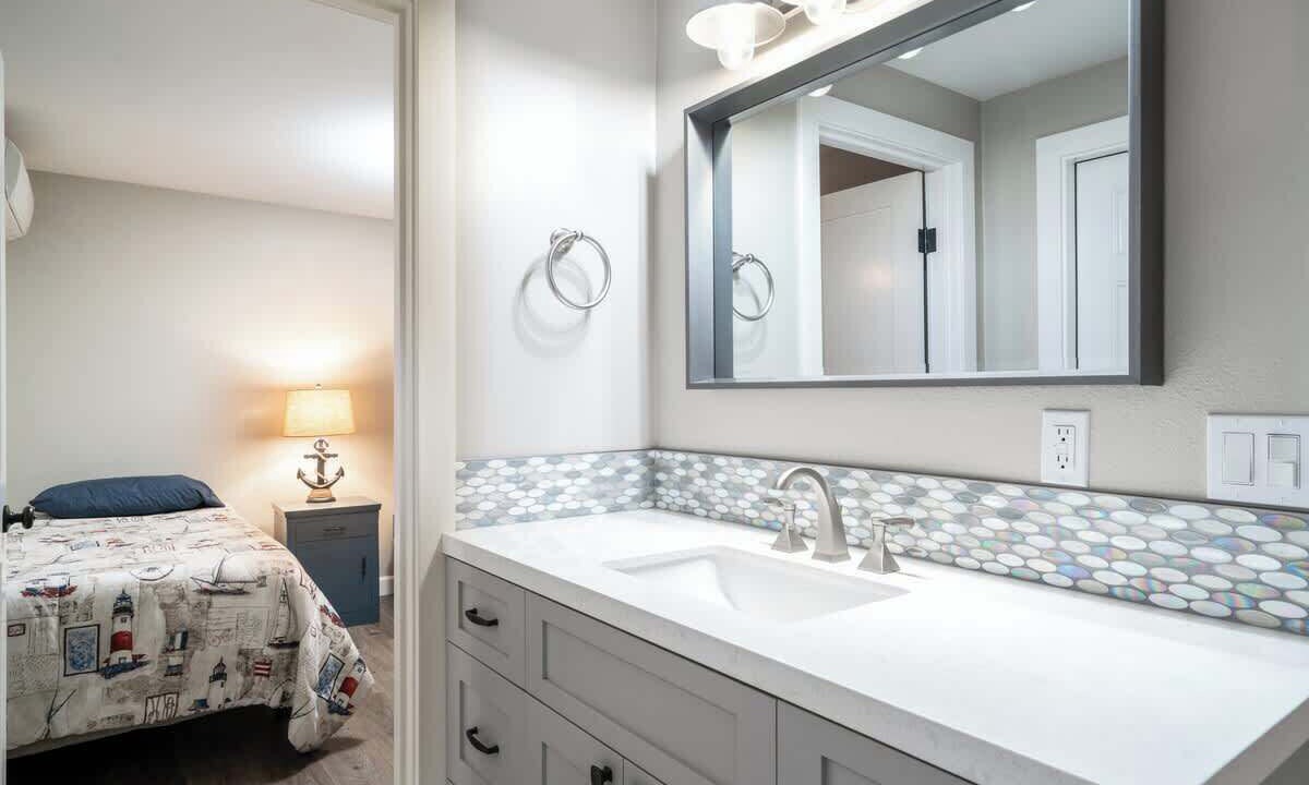Photo of Bathroom in Balboa Island