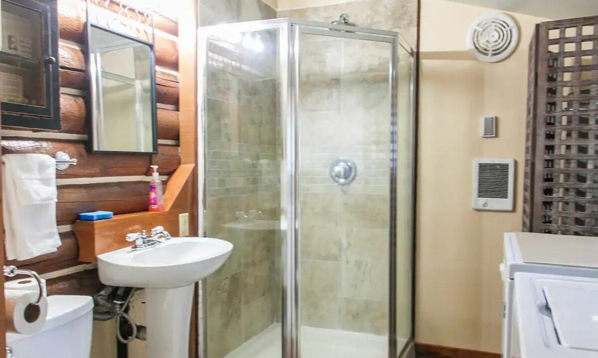 Photo of Bathroom in Deschutes River Woods