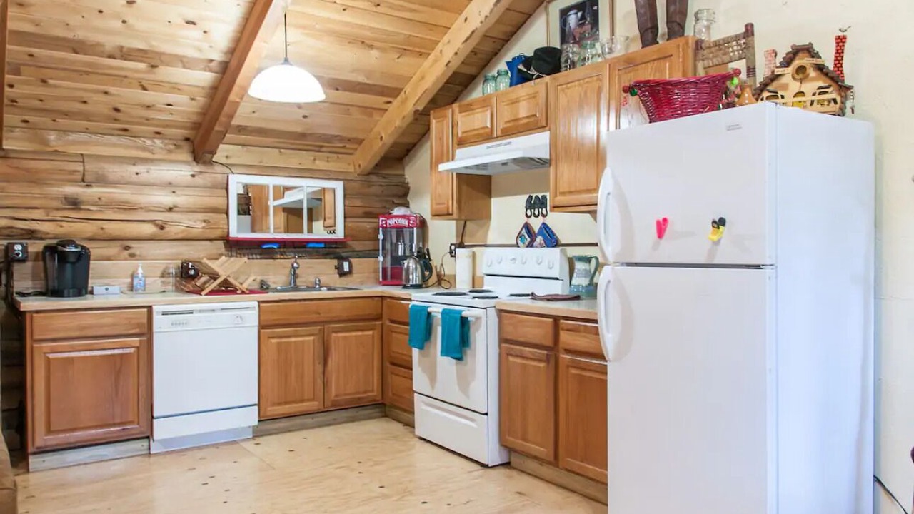 Photo of Kitchen in Deschutes River Woods