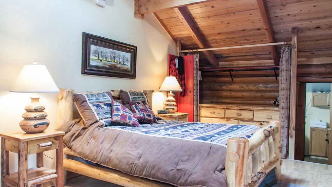 Photo of Bedroom in Deschutes River Woods