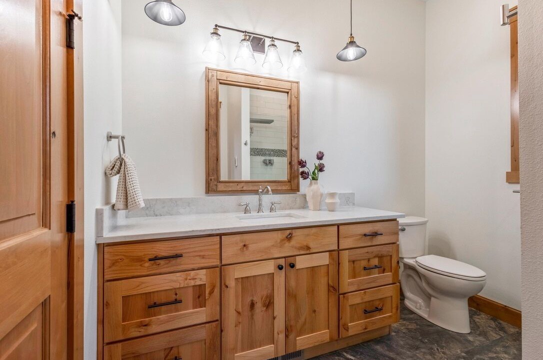 Photo of Bathroom in Powell Butte