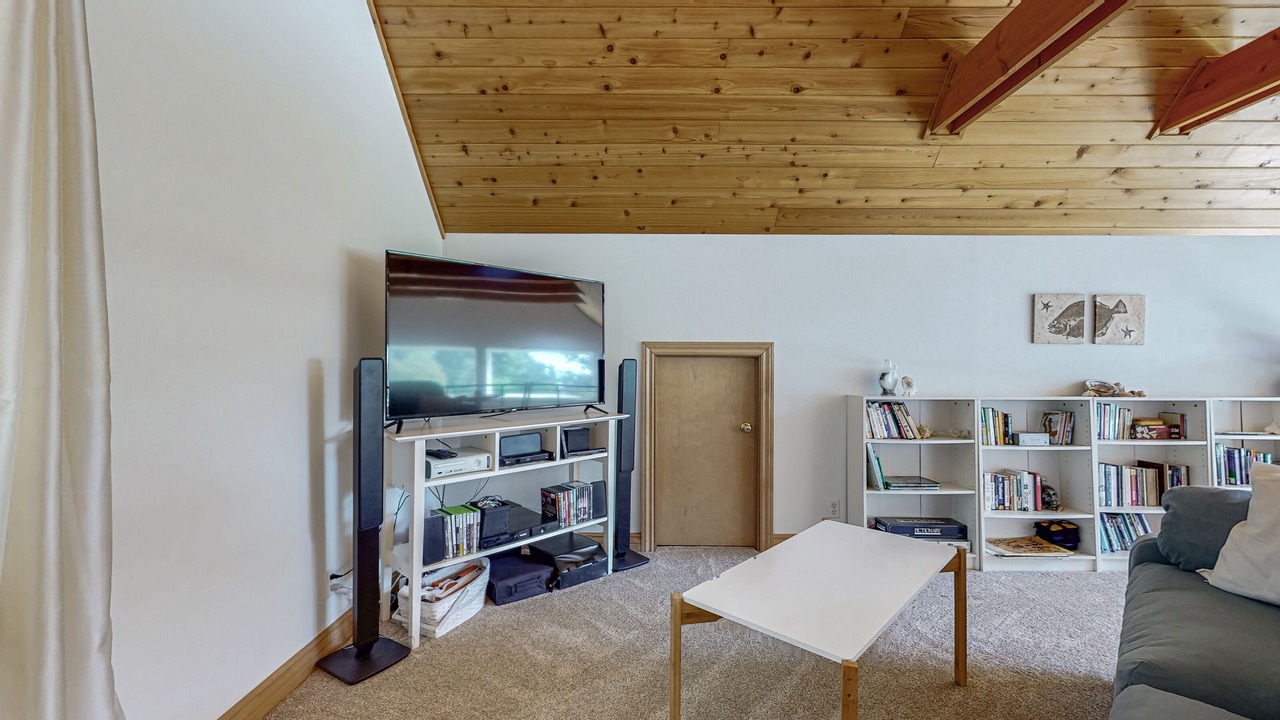 Photo of Livingroom in Shelter Cove