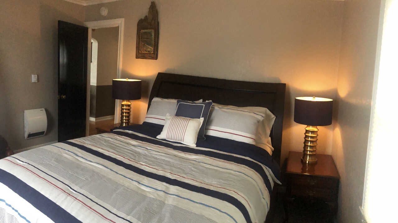Photo of Bedroom in West Hills