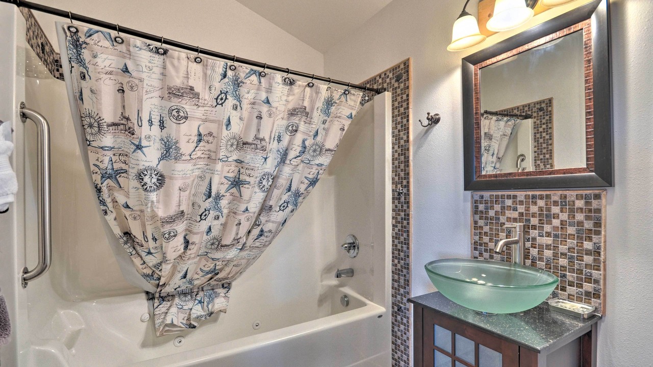Photo of Bathroom in Long Beach