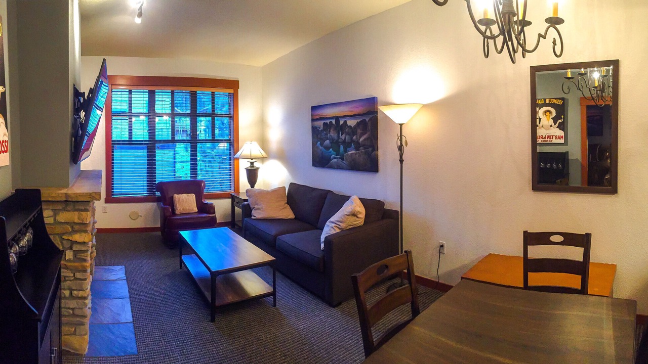 Photo of Livingroom in Mammoth Lakes