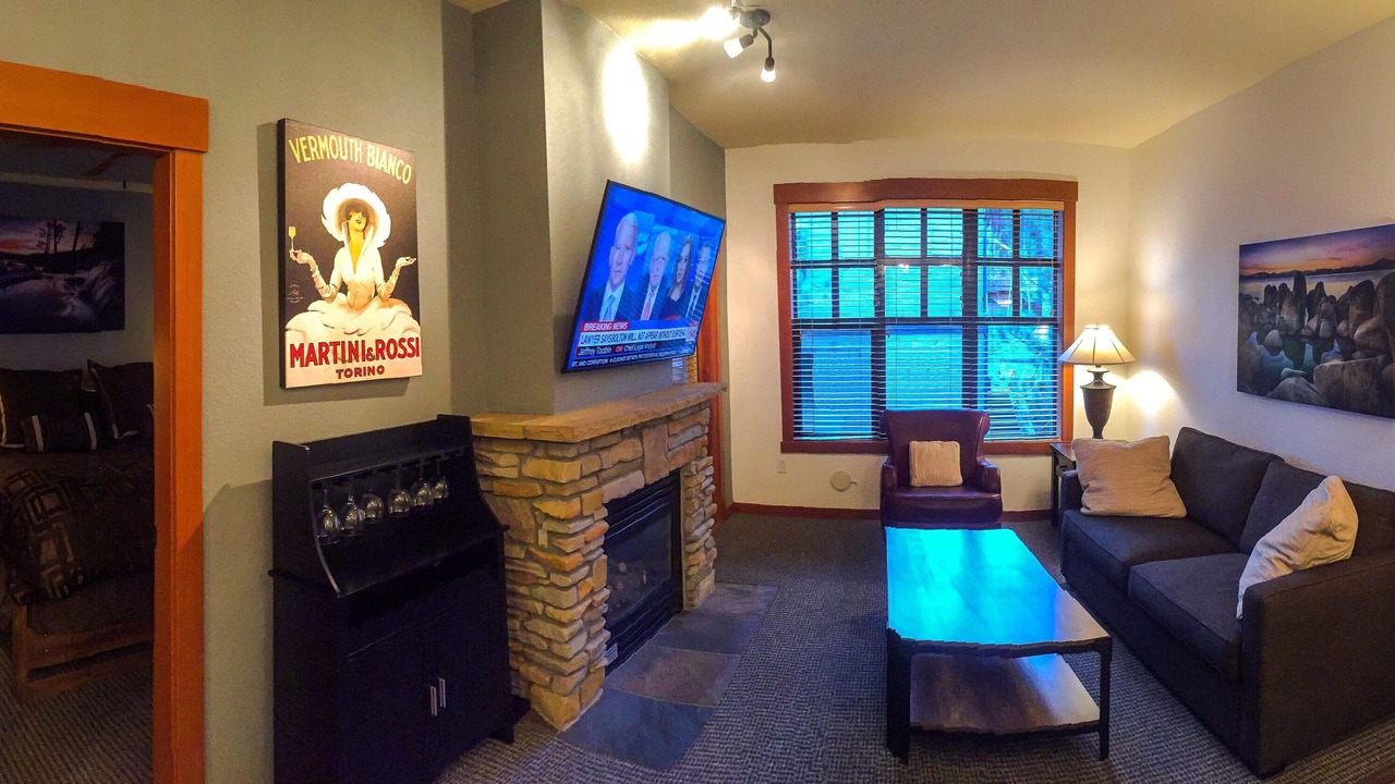Photo of Livingroom in Mammoth Lakes