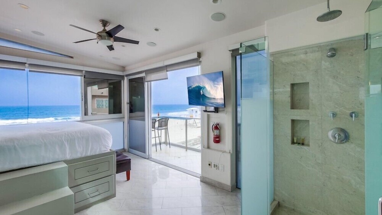 Photo of Bedroom in Mission Beach
