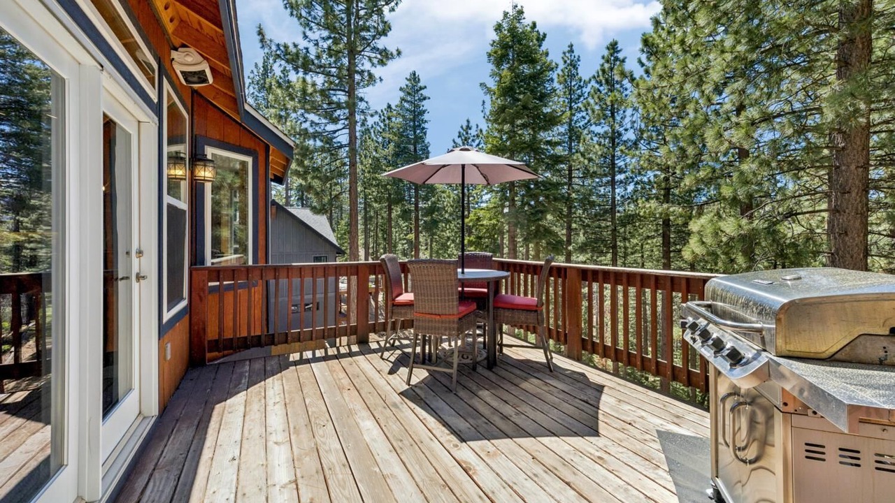 Photo of Outdoor in Pioneer Trail