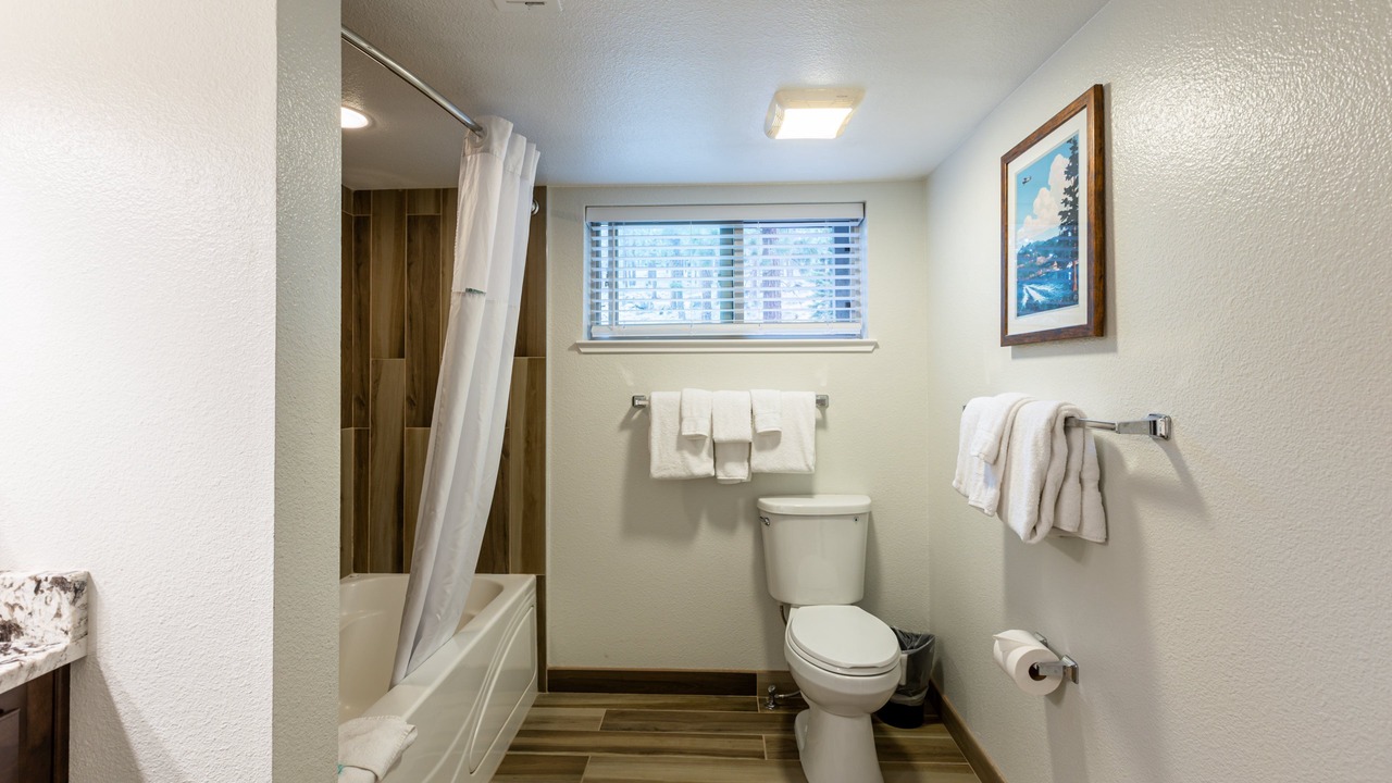 Photo of Bathroom in Elk Point