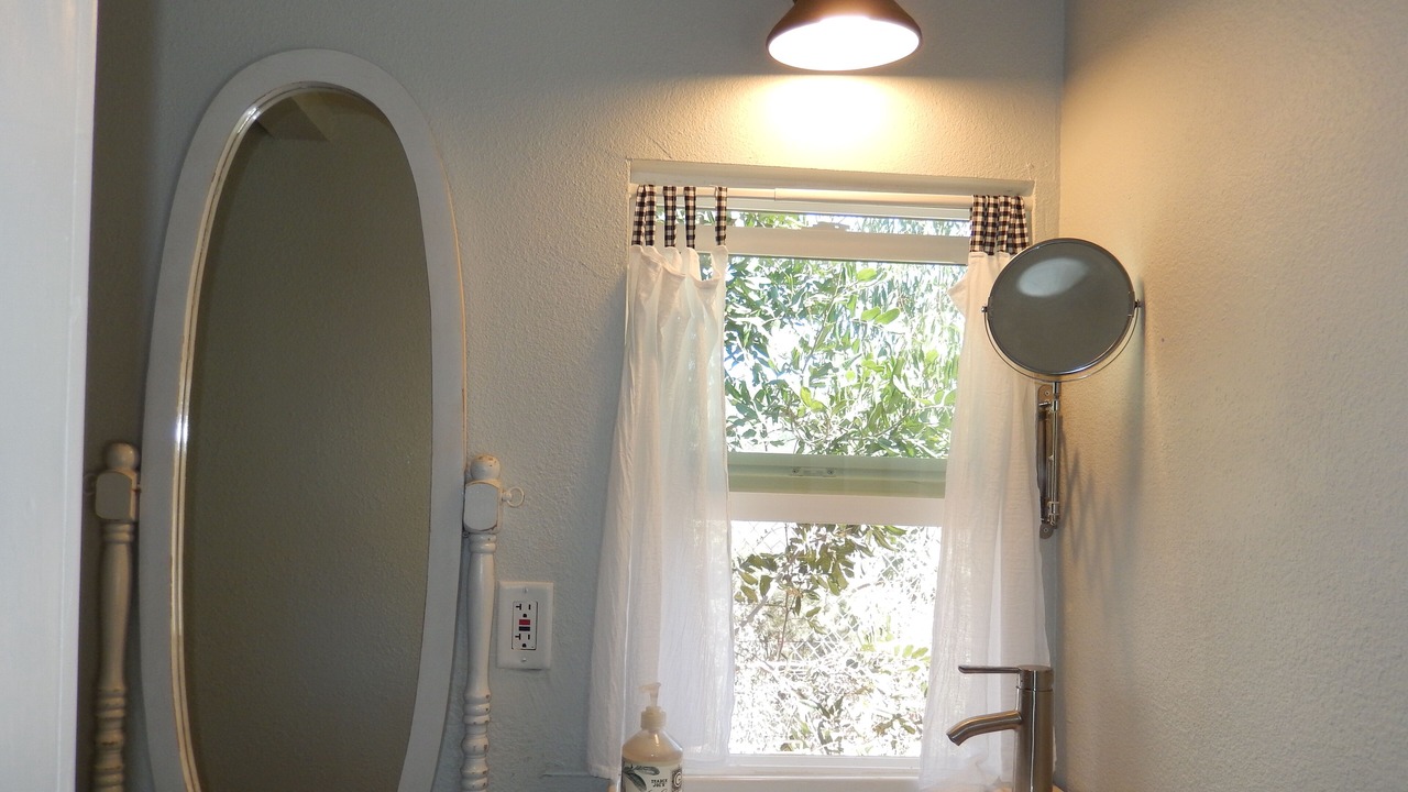 Photo of Bathroom in Vista