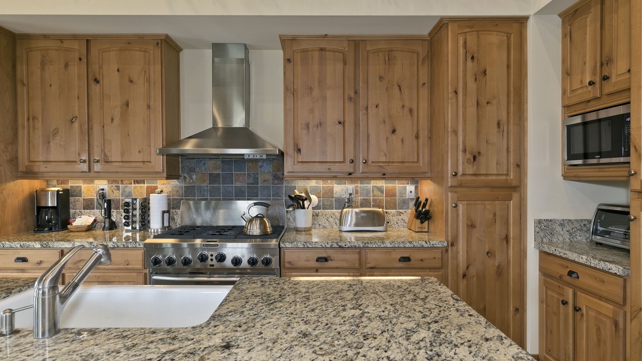 Photo of Kitchen in Mammoth Lakes
