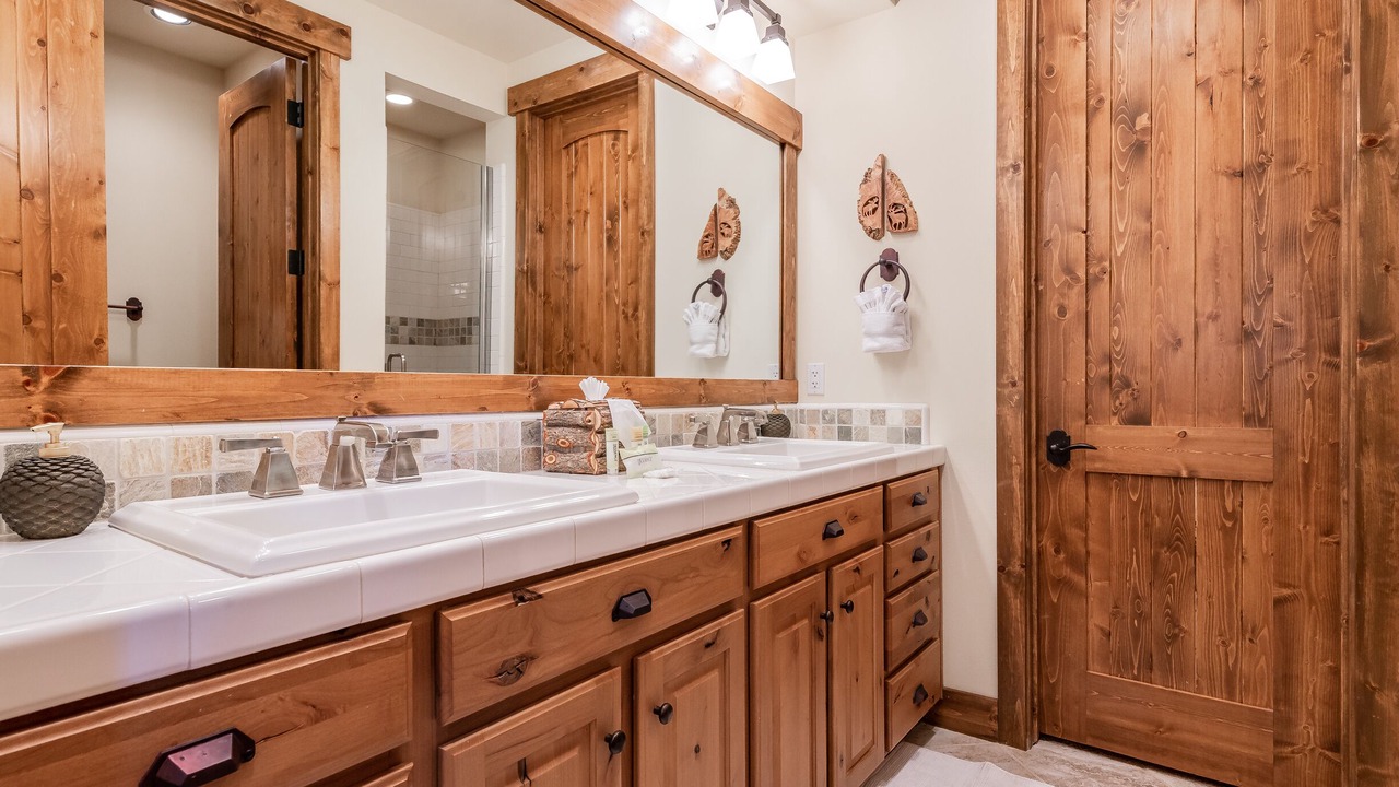 Photo of Bathroom in Mammoth Lakes