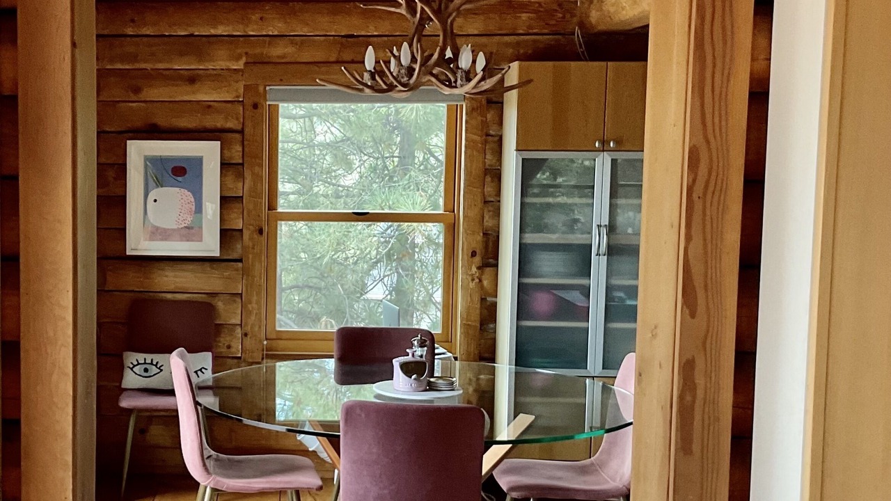 Photo of Bedroom in Idyllwild