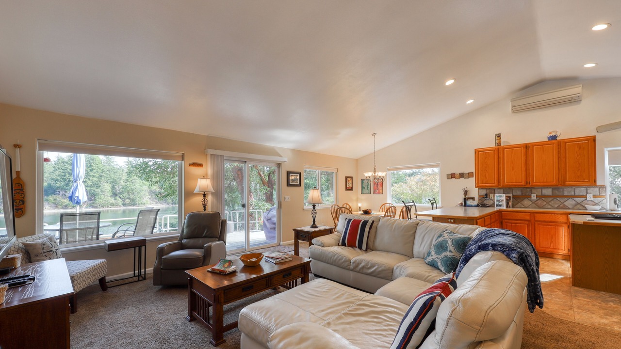 Photo of Livingroom in Burley