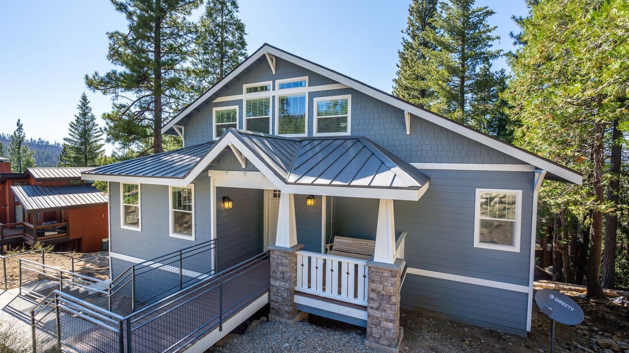 Photo of Outdoor in Yosemite West