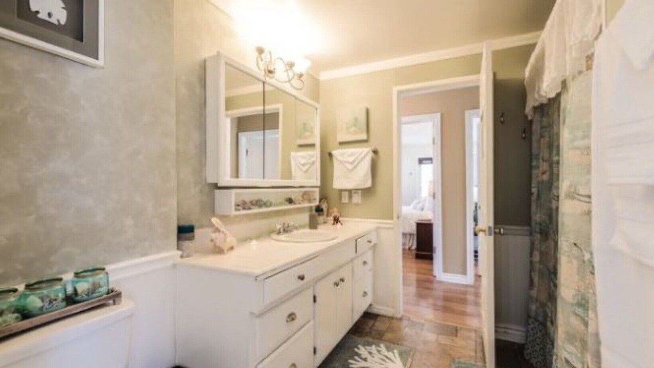 Photo of Bathroom in Brea