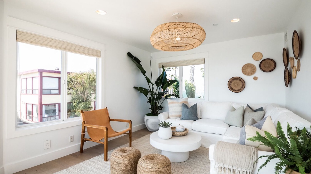 Photo of Livingroom in Tree Section