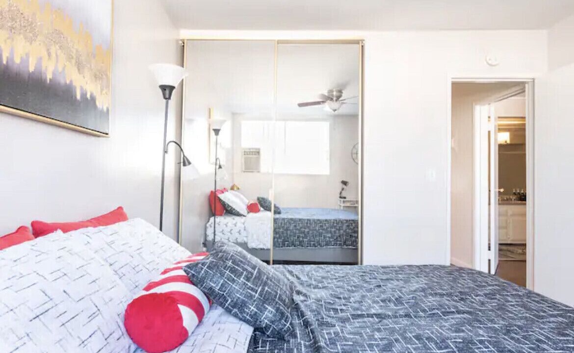 Photo of Bedroom in Downtown Long Beach