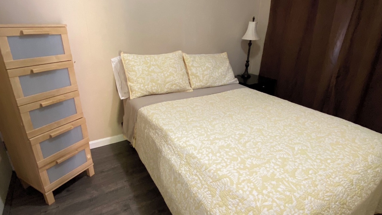 Photo of Bedroom in West Portland Park