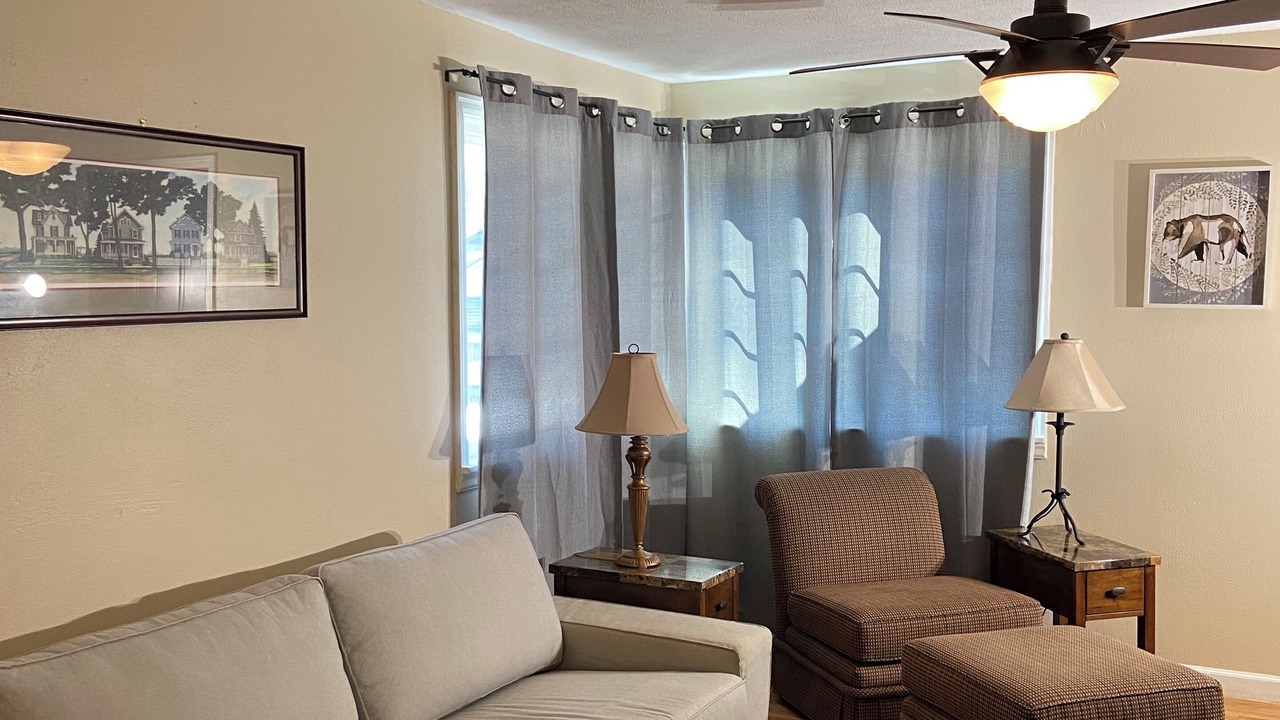 Photo of Livingroom in West Portland Park
