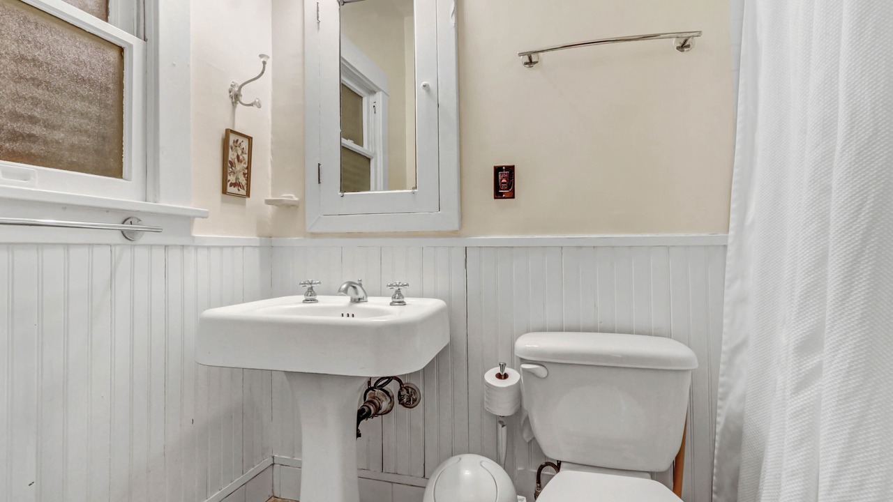 Photo of Bathroom in Larchmont