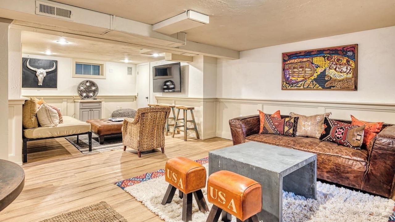 Photo of Livingroom in Amazon