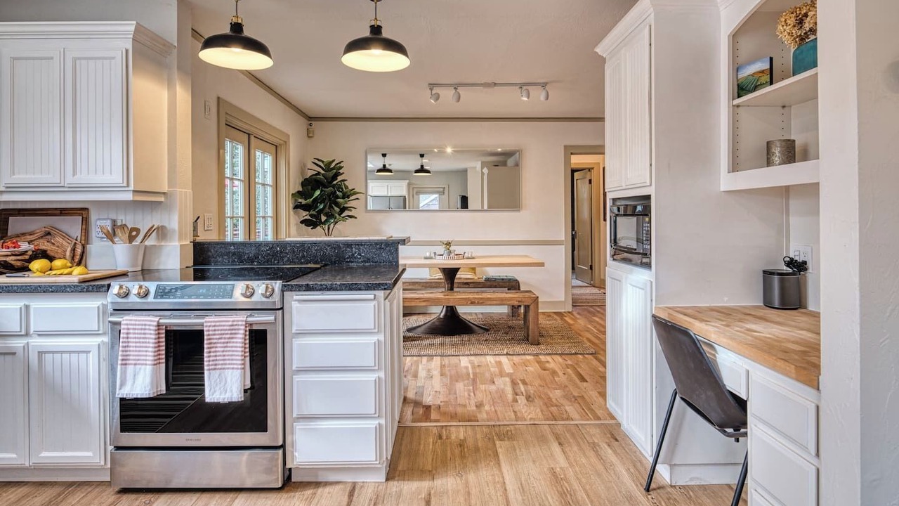 Photo of Kitchen in Amazon