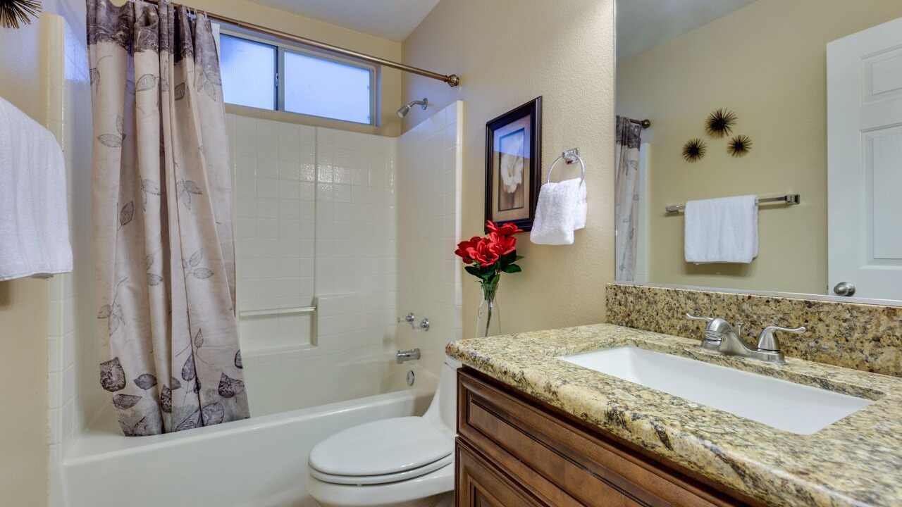Photo of Bathroom in Elkhorn