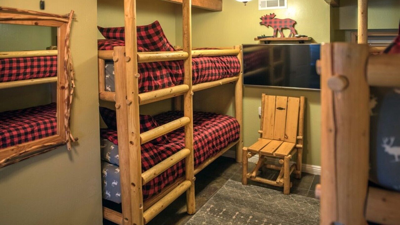 Photo of Bedroom in Fawnskin
