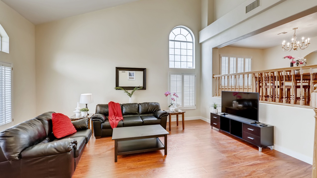 Photo of Livingroom in Green Valley North