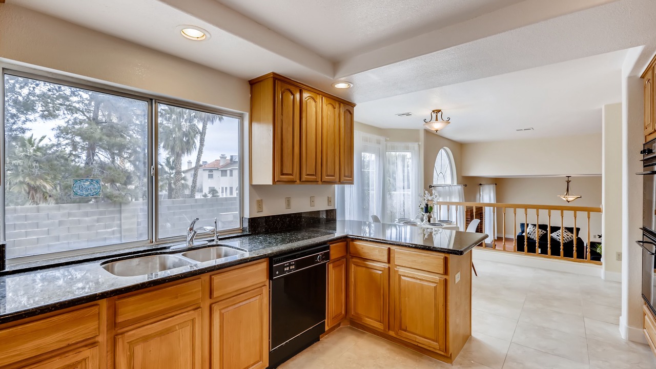 Photo of Kitchen in Green Valley North