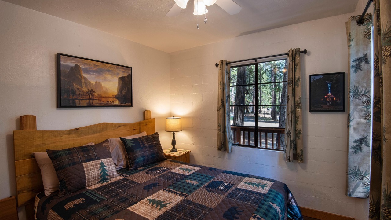 Photo of Bedroom in North Wawona