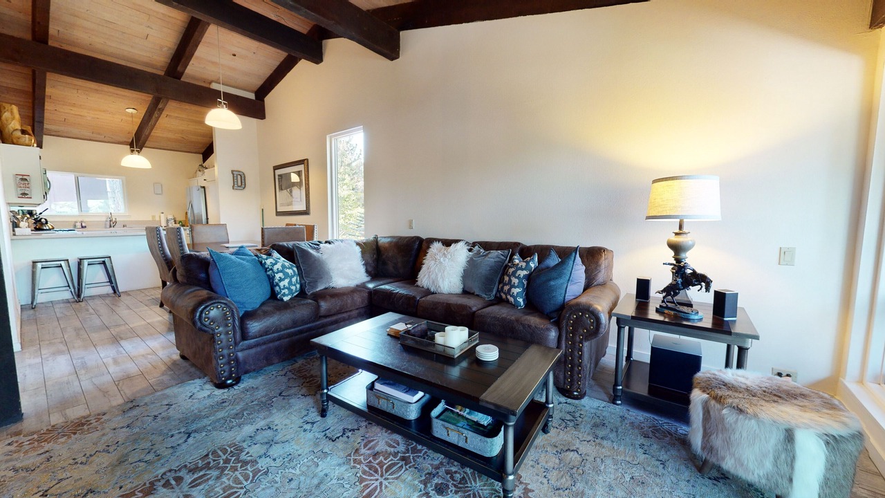 Photo of Livingroom in Mammoth Lakes