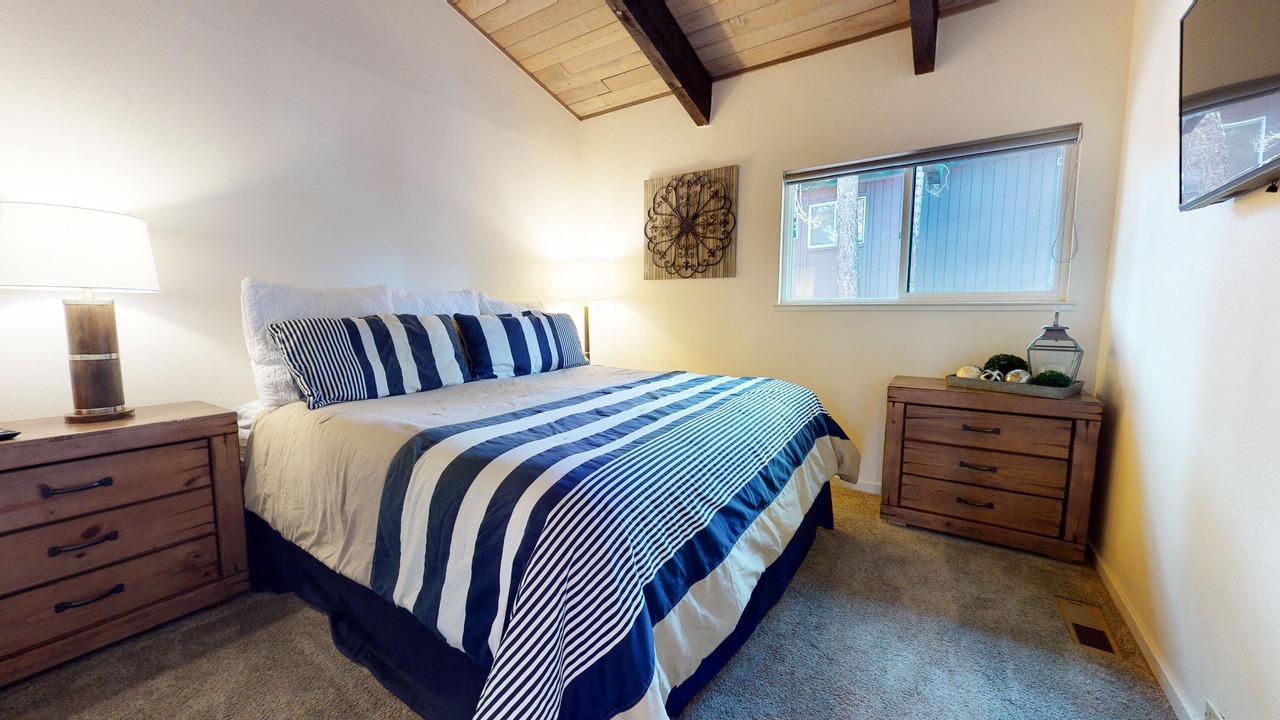 Photo of Bedroom in Mammoth Lakes