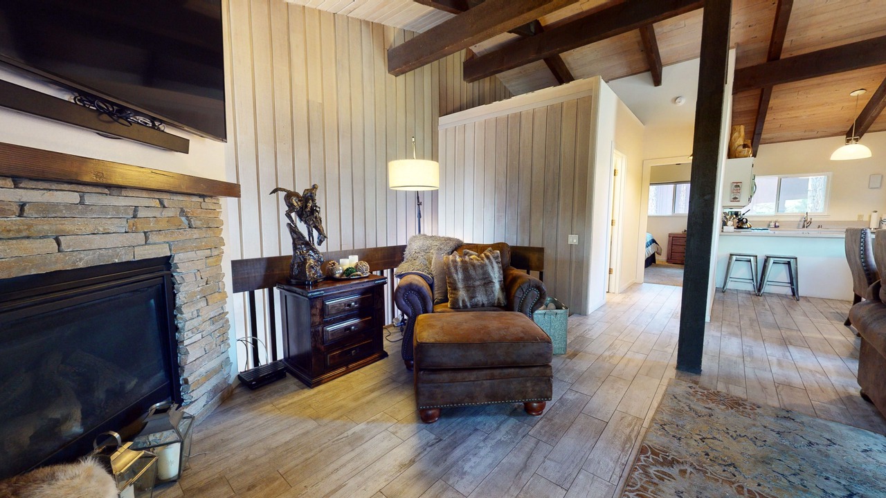 Photo of Livingroom in Mammoth Lakes
