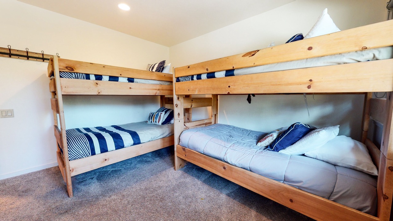 Photo of Bedroom in Mammoth Lakes