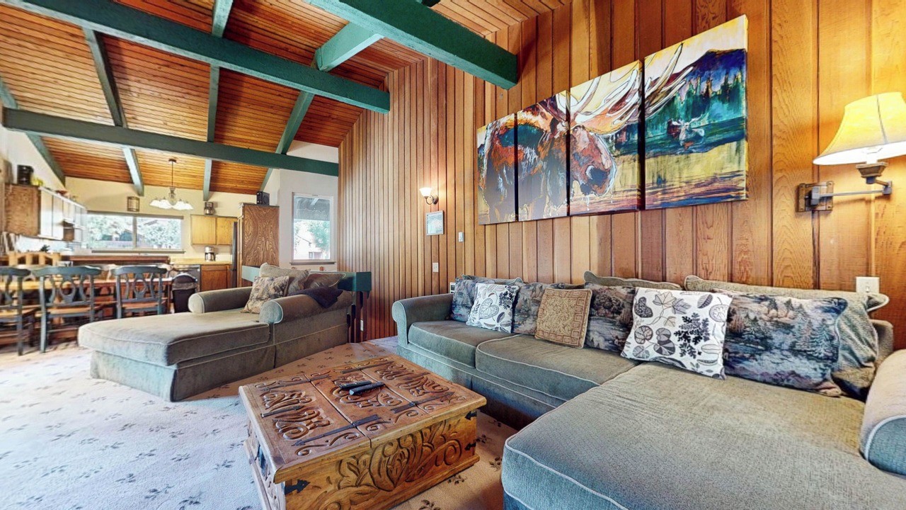 Photo of Livingroom in Mammoth Lakes
