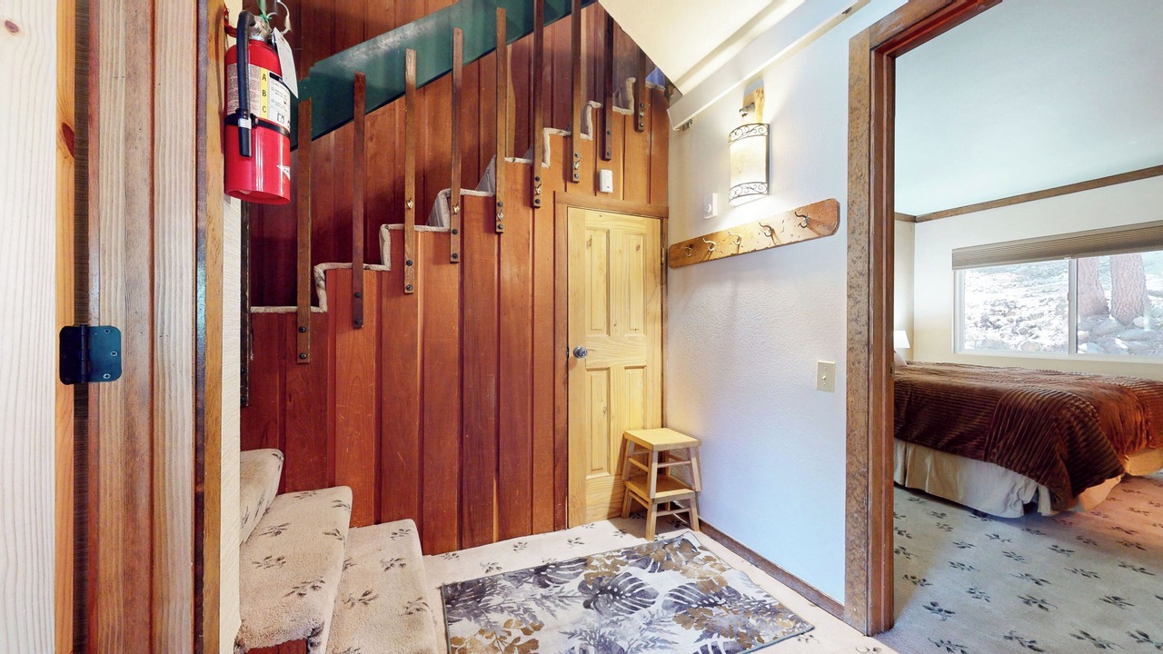 Photo of Bedroom in Mammoth Lakes