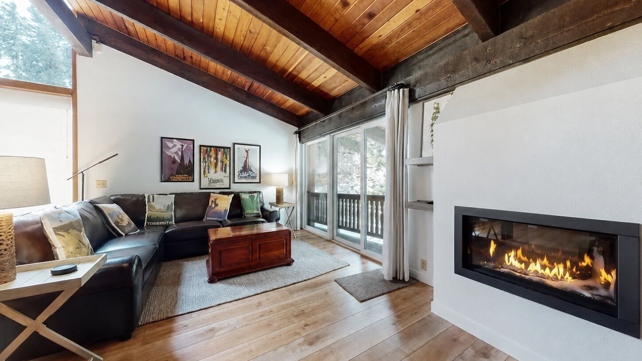 Photo of Livingroom in Mammoth Lakes