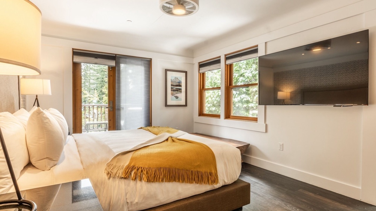 Photo of Bedroom in Homewood