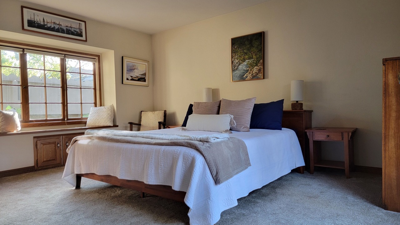 Photo of Bedroom in Northwest Carmel