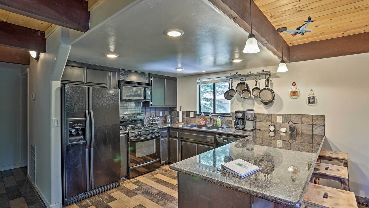 Photo of Kitchen in Lake Almanor West
