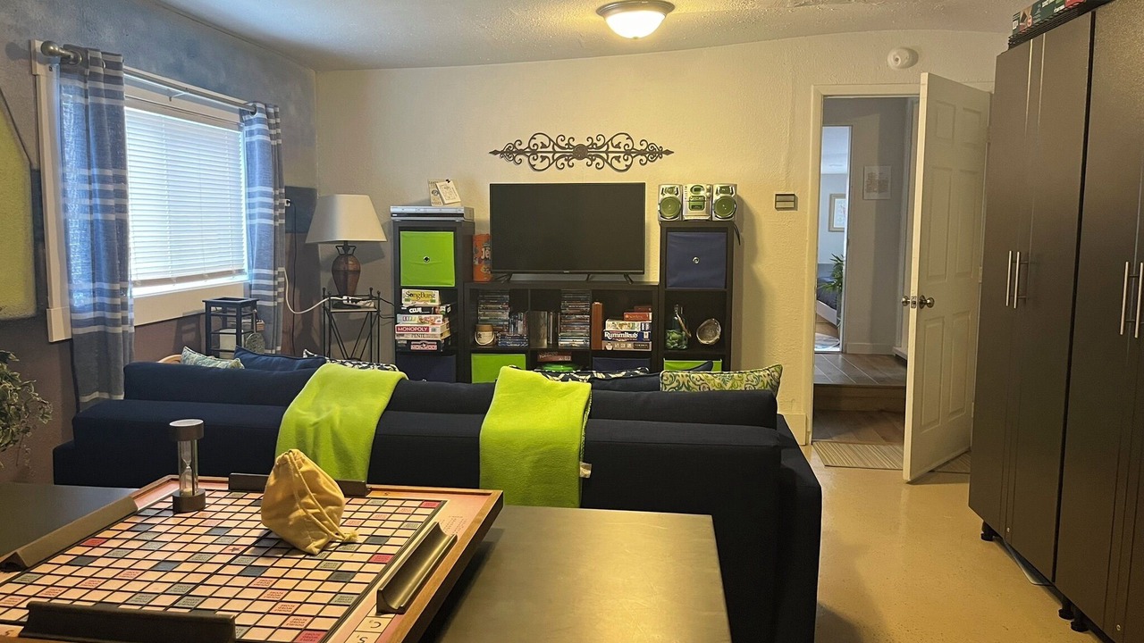 Photo of Bedroom in Long Beach